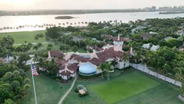 AP Explains: Feds cite effort to obstruct Trump probe