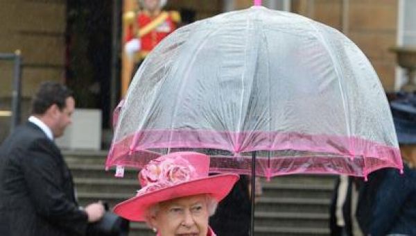 Monarchs around the world pay tribute to Queen Elizabeth