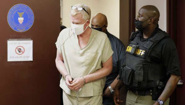 Murdaugh Pleads Not Guilty to Murdering Wife and Son, Lawyers Agree to Keep Evidence Secret