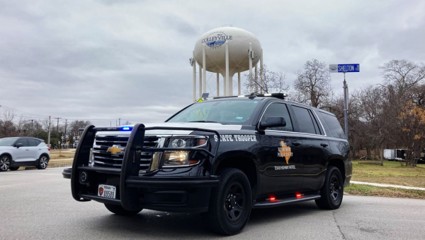 Man takes at least four hostages during services at Texas synagogue