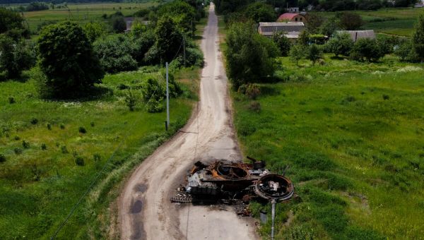 Biden to send Ukraine more weapons; Russia targets depot | amNewYork