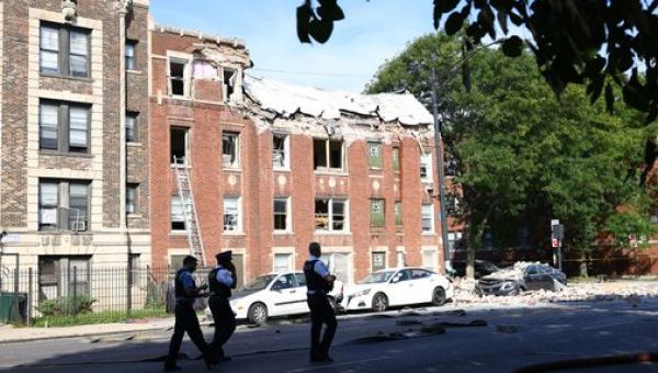 Six people injured in Chicago apartment building explosion, officials say - The Boston Globe