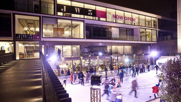 Jewish community donors among 370 individuals sanctioned for links to Putin