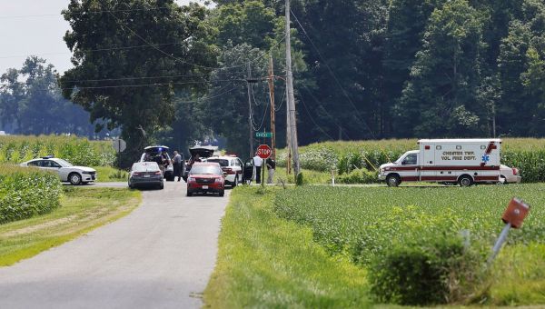 Man killed attacking Ohio FBI office was central Pa. native