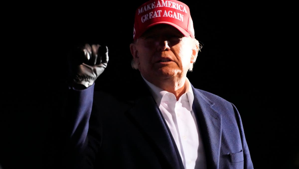 Trump DC hotel gets OK to sell to Miami investment fund