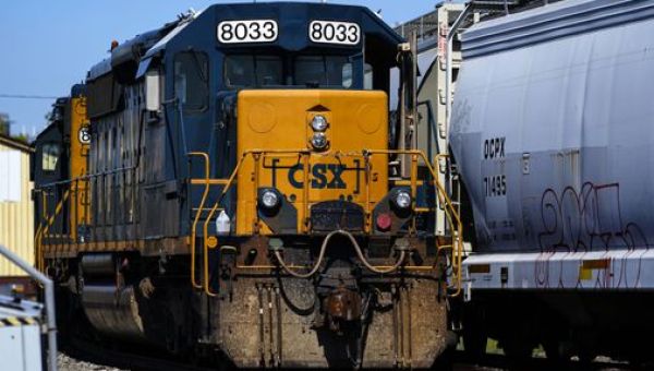 1 rail union rejects deal, 2 accept ahead of strike deadline - The Boston Globe