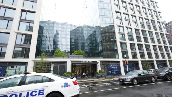 U.S.: 2 men posed as federal agents, gave gifts to Secret Service officers