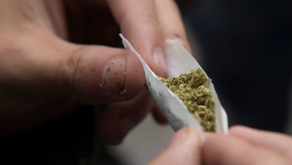 Louisiana Senate candidate smokes marijuana in campaign ad