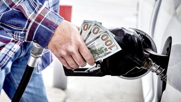 What to know about the proposed Californian gas rebate