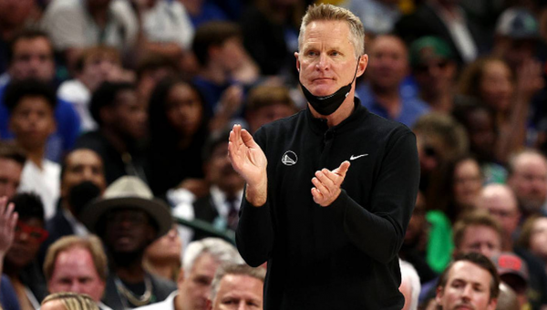 Texas elementary school shooting: Coach Steve Kerr gets emotional discussing shooting