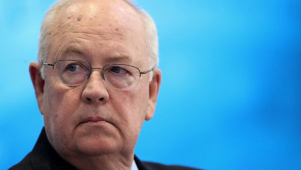 Ken Starr, Prosecutor Who Led Clinton Impeachment Investigation, Dead at 76