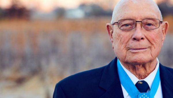 Last surviving WWII Medal of Honor recipient Hershel Woodrow Williams dies at 98