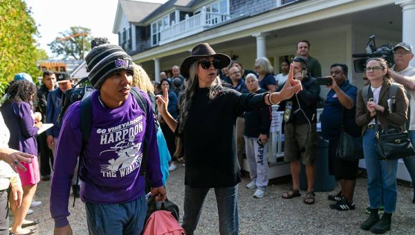 Sen. Ted Cruz deletes tweet falsely claiming 'Dems' activated National Guard to 'interdict' migrants in Mass.