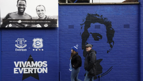 Everton suspends sponsorships with Russian companies