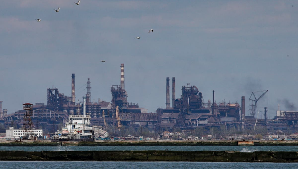 Evacuation under way for civilians trapped at Mariupol steelworks, UN says