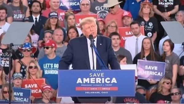 Trump blasts Biden at Ohio rally, mocks ‘bewildered’ president for ‘taking orders from Easter Bunny’