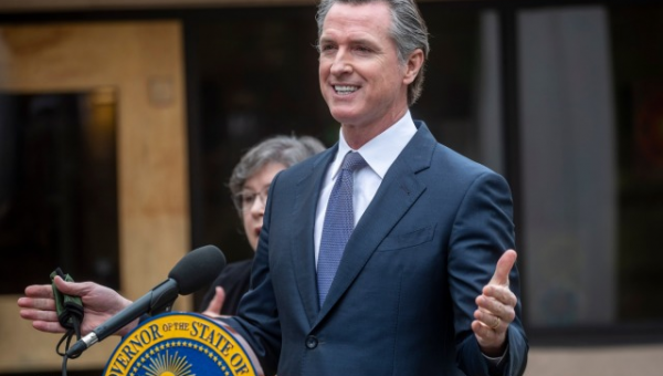 Newsom proposes $400 debit cards, free transit amid gas spike