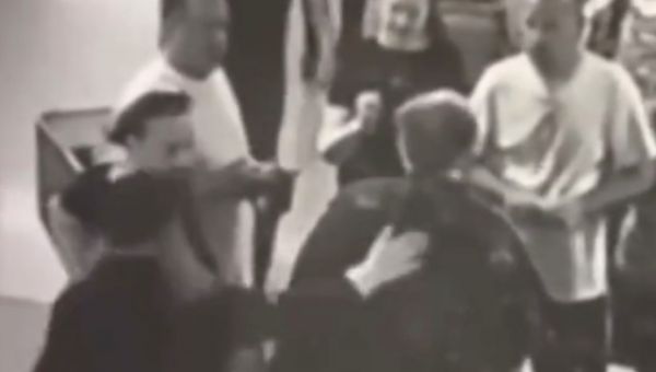 Video of “attack” on Rudy Jiuliani shows someone  slapped him on the back | Boing Boing