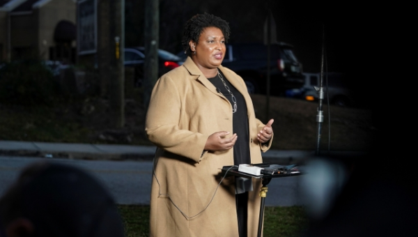 Stacey Abrams’s Outrageous Mask Hypocrisy | National Review