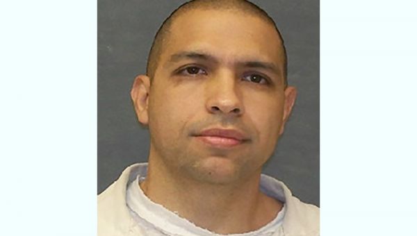 Police fatally shoot Texas fugitive after family of 5 killed