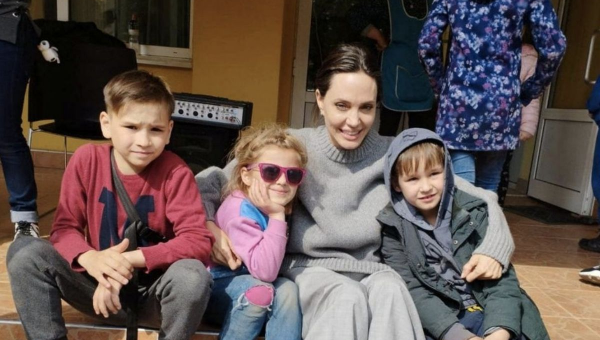 Angelina Jolie makes a surprise visit to western Ukraine