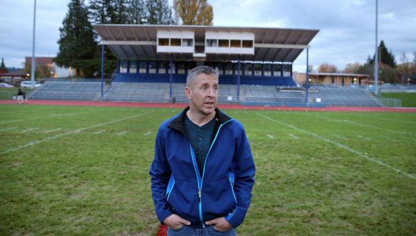 Supreme Court says Bremerton coach had a right to pray on field | Crosscut