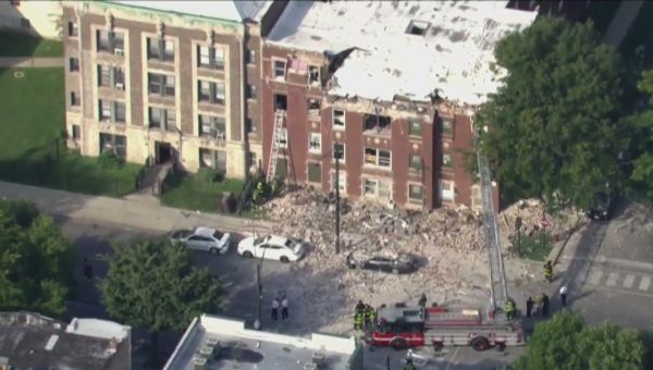 Multiple hospitalized after Chicago building explosion