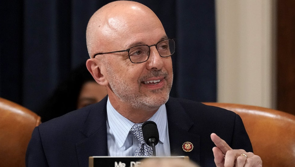 Ted Deutch becomes 31st House Democrat to announce retirement from