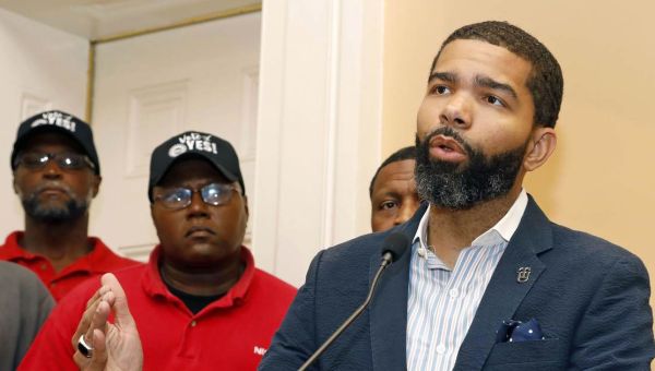 Mayor of the ‘Most Radical City on Earth’ Can’t Provide Clean Water to Residents