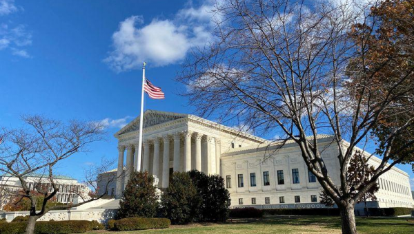 U.S. Supreme Court backs Christian group in Boston flag flap