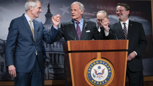 Congress passes bill to shore up Postal Service, delivery