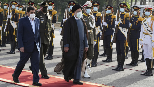 Iran vows to avenge death of Revolutionary Guard colonel shot dead