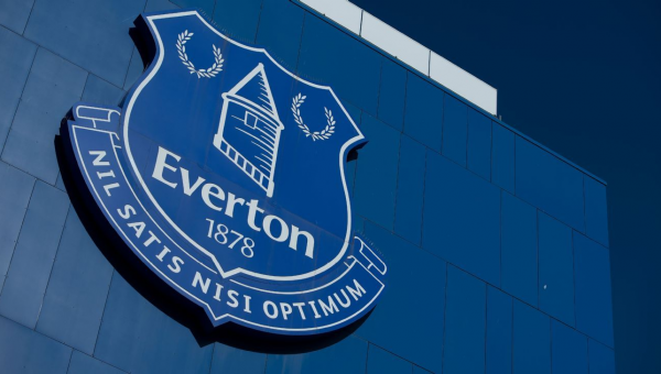 Everton cut sponsorship with Russian firms