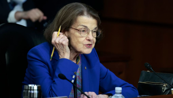 Dianne Feinstein ‘Struggling to Recognize Senate Colleagues’