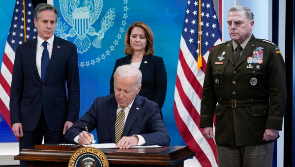 Joe Biden: US will send more weapons to aid Ukraine in defence against Russia