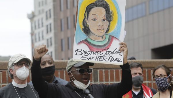 Former Louisville detective expected to enter guilty plea in Breonna Taylor coverup