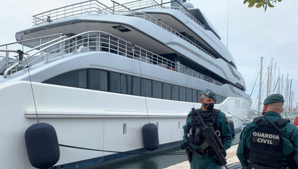 US authorities got a tip-off from a ship design company before seizing a Russian oligarch’s $90 million superyacht