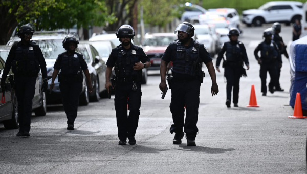 Livestreaming D.C. Gunman Found Dead With Sniper's Arsenal