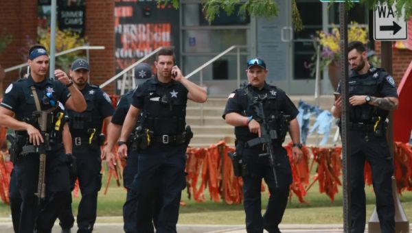 Robert E. Crimo video shows moment Highland Park shooting suspect arrested