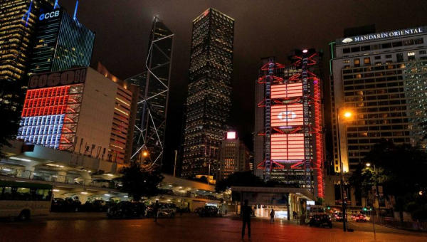 Hong Kong officials escape quarantine that batters city’s reputation