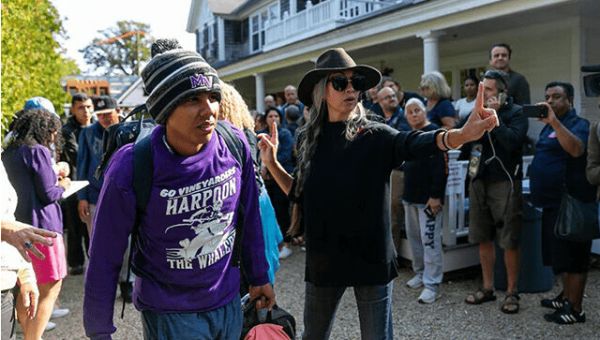 Lawyers Say Martha’s Vineyard Migrant Flights a ‘Political Stunt,’ Needs Criminal Probe