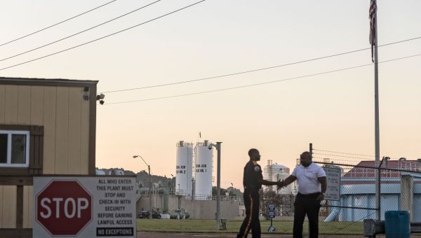 Mississippi Moms Detail Horrors of Parenting During Jackson Water Crisis: ‘I Just Pray’