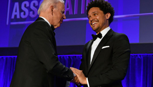 “They’re all here, vaccinated and boosted”: Biden roasts Fox News hosts at WHCD