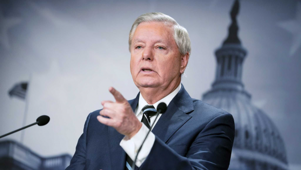 Lindsey Graham hit with bipartisan blowback after calling on Russians to assassinate Putin
