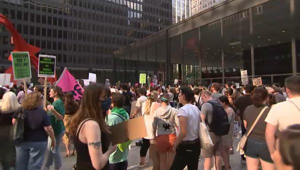 Protest Ensues at Federal Plaza After Supreme Court Overturns Roe v. Wade