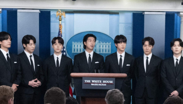 Inside BTS’ First Visit to the White House With President Joe Biden – E! Online