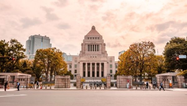 Japanese Prime Minister kicks 7 Moonies from his cabinet | Boing Boing