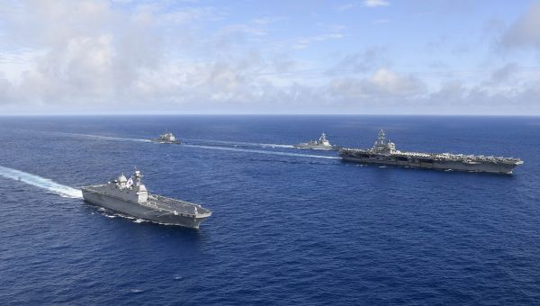 US, South Korea hold rare joint military drills with aircraft carriers