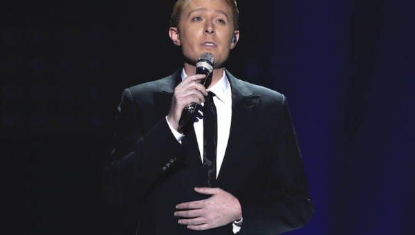 Former 'American Idol' star Clay Aiken announces run for Congress