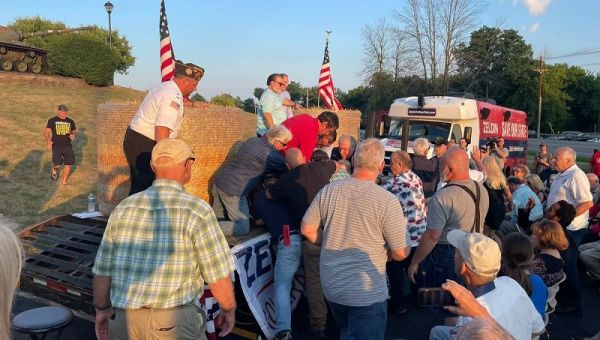 Liberal Terrorism: GOP Rep. Lee Zeldin Attacked By Knife-Wielding Man During Campaign Speech (Video) ⋆ Conservative Firing Line